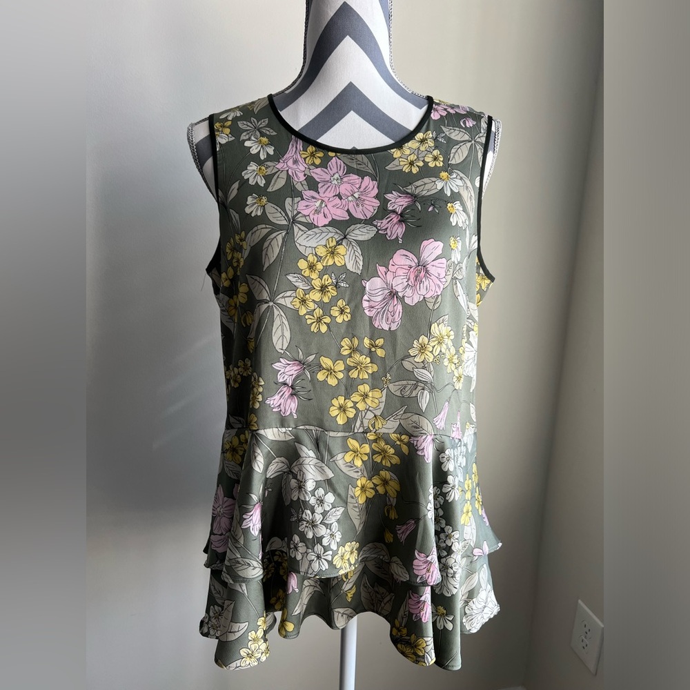Vince Camuto Floral Tank - Size Medium